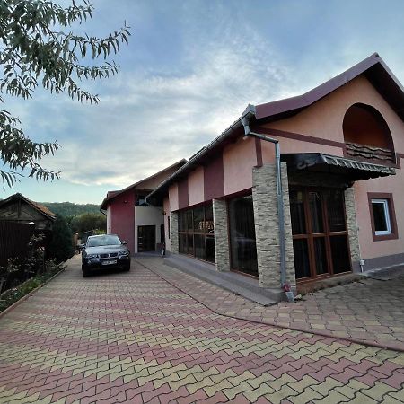 Pensiunea Colt De Rai Corbi Exterior foto