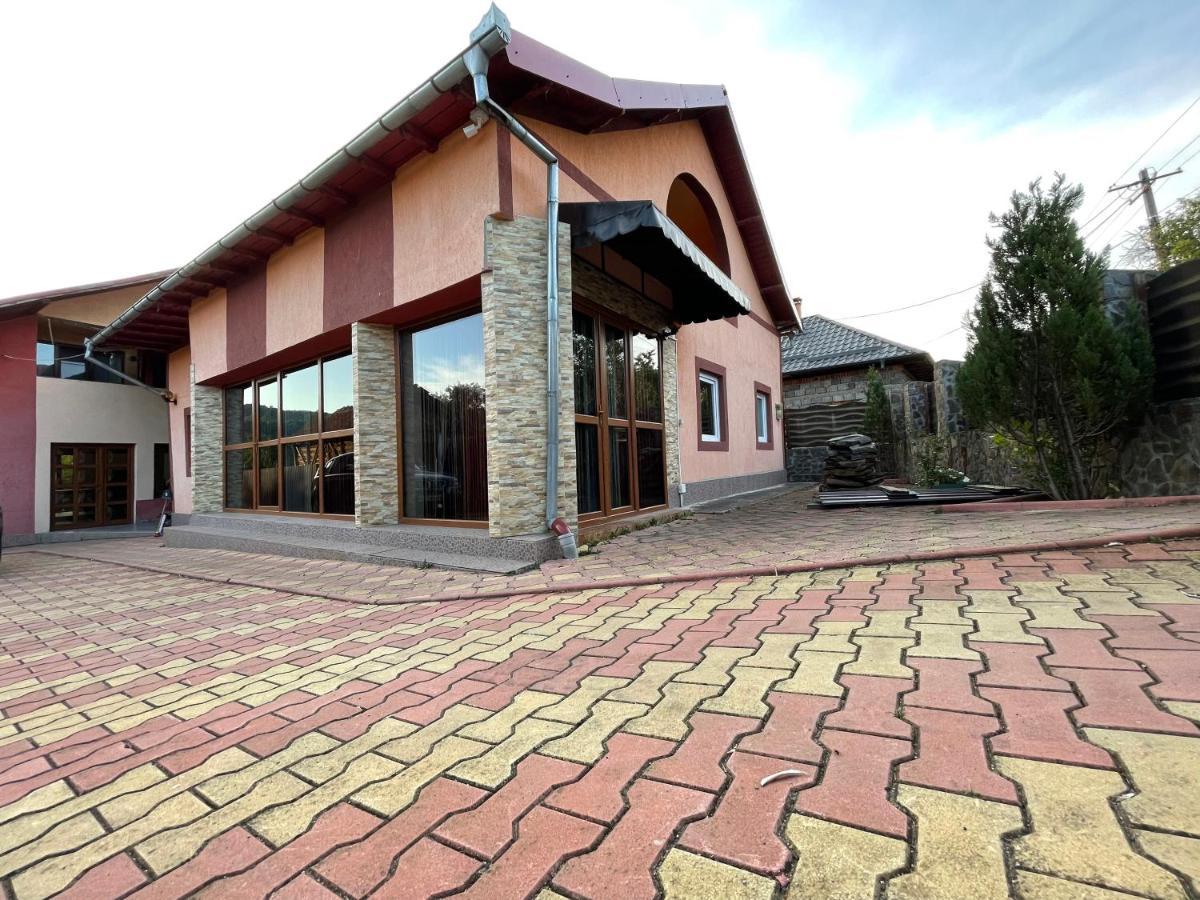 Pensiunea Colt De Rai Corbi Exterior foto