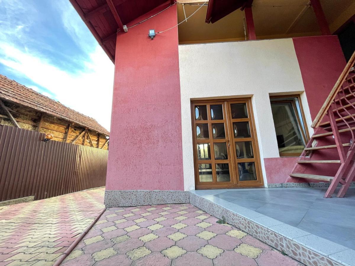 Pensiunea Colt De Rai Corbi Exterior foto